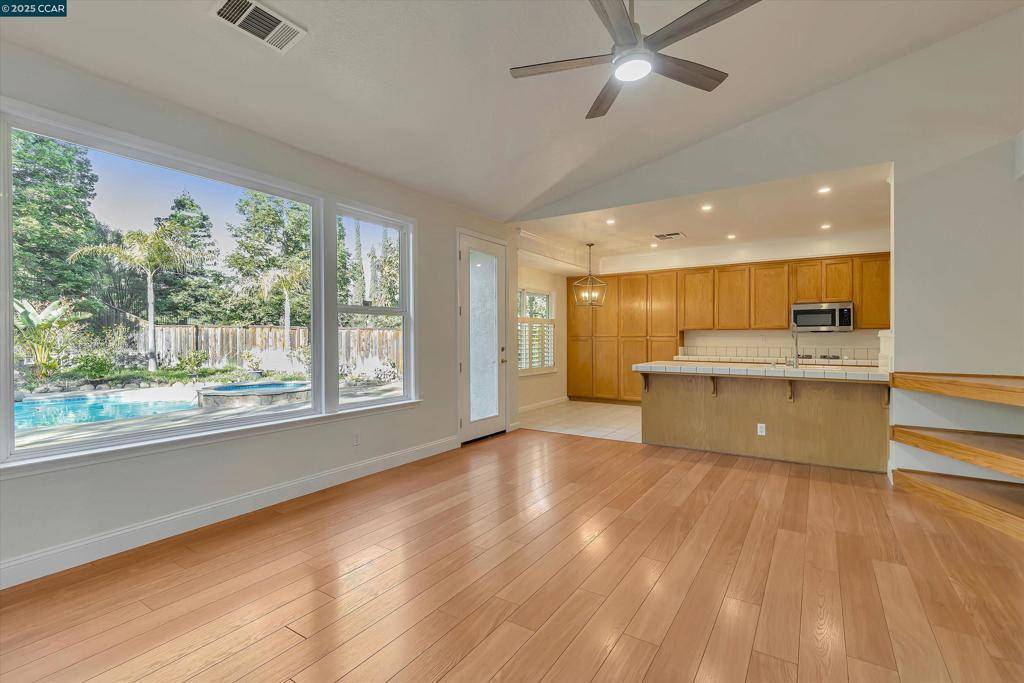 Antioch, CA 94531,4719 Golden Bear Dr