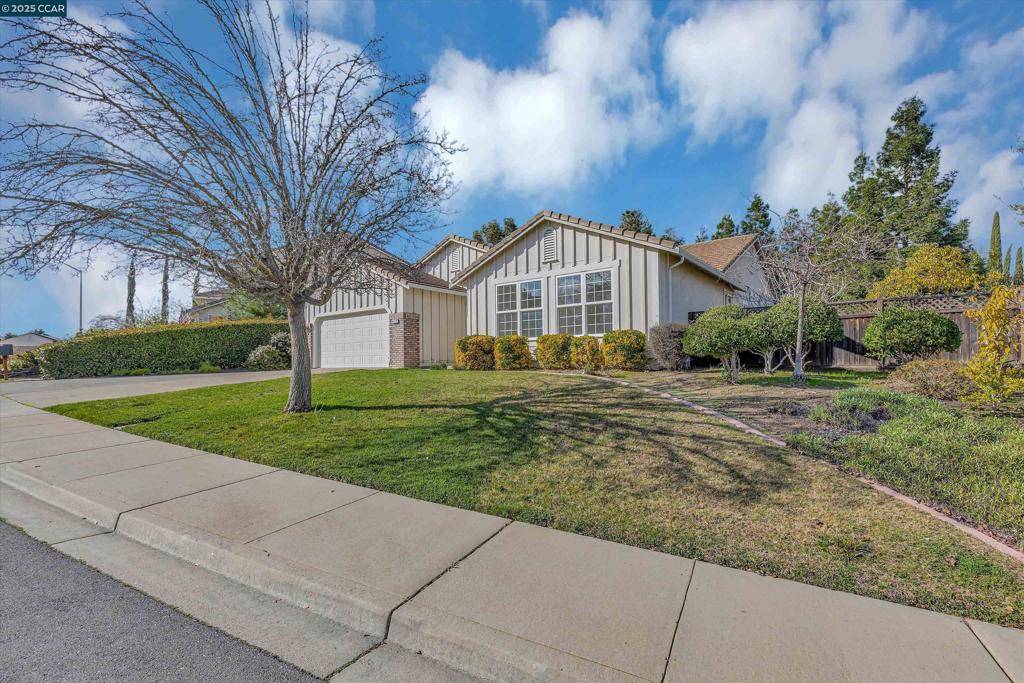 Antioch, CA 94531,4719 Golden Bear Dr