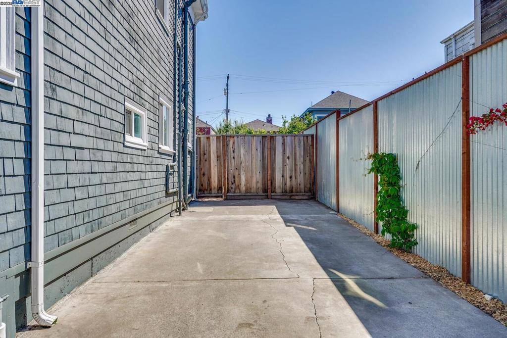 Oakland, CA 94607,1611 15th Street
