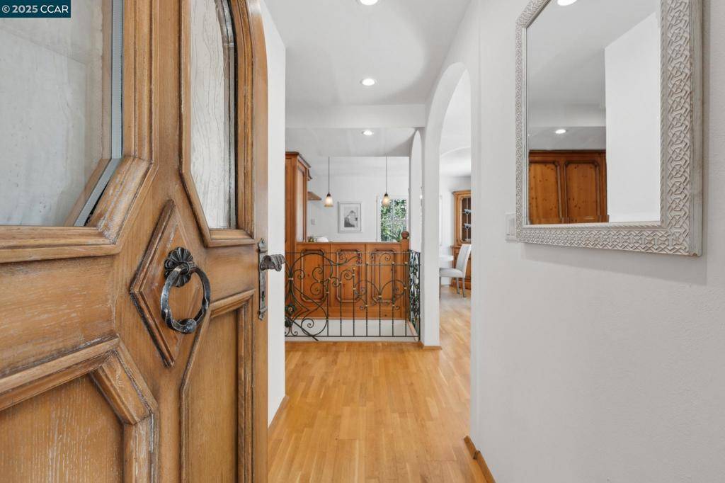 Orinda, CA 94563-1527,40 Las Palomas