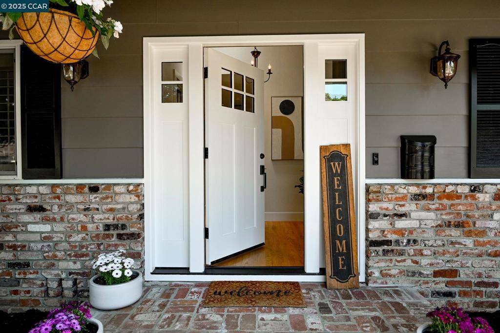 Walnut Creek, CA 94598,612 Wimbledon Rd
