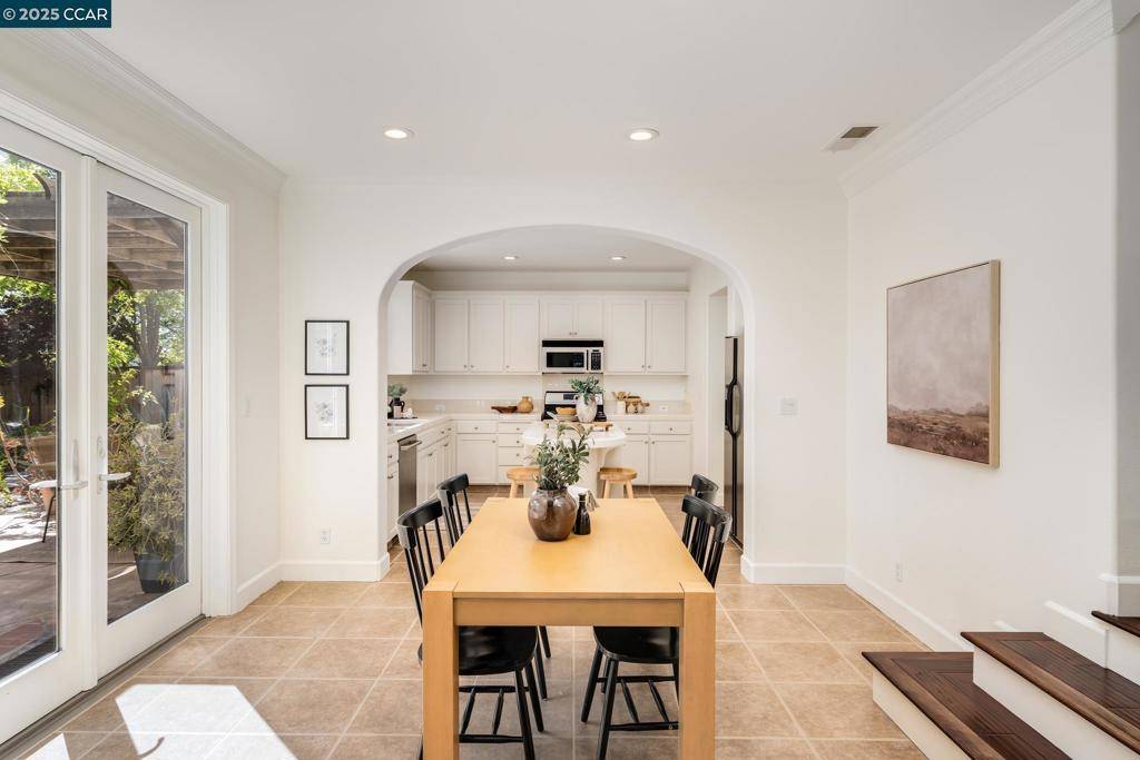 San Ramon, CA 94582,9636 Camassia Way