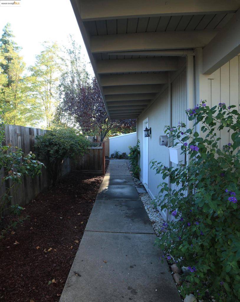 Concord, CA 94520,Address not disclosed