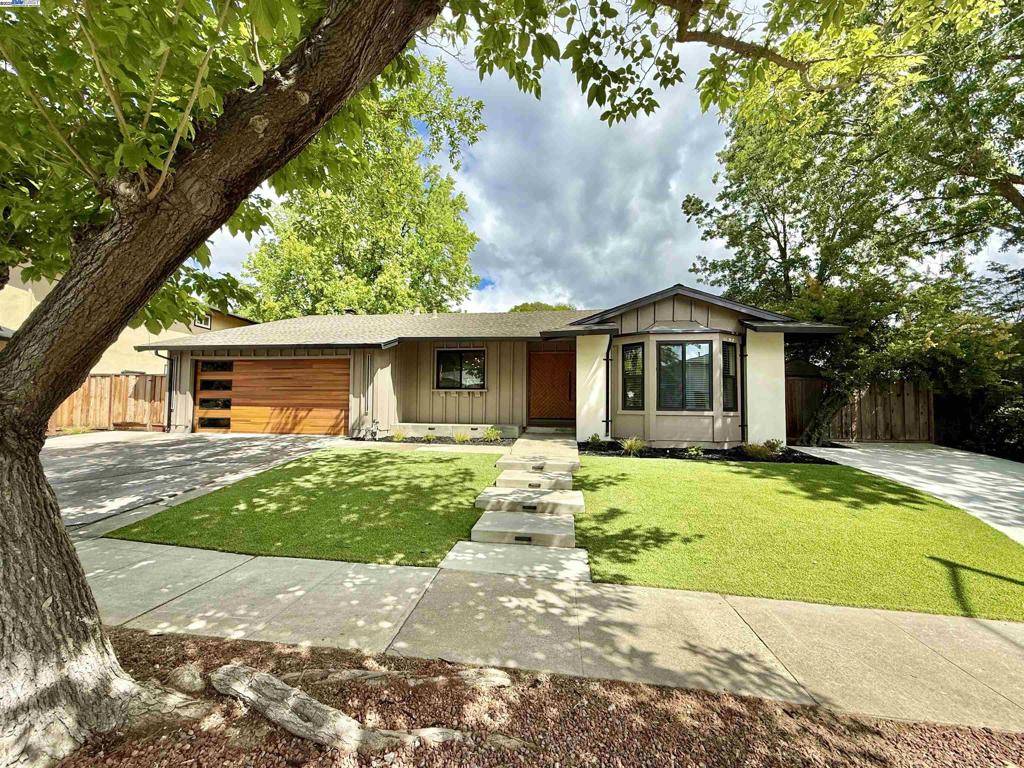 Pleasanton, CA 94588,4885 Muirwood Dr