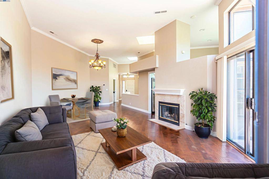 San Ramon, CA 94582,4009 W Lakeshore Drive