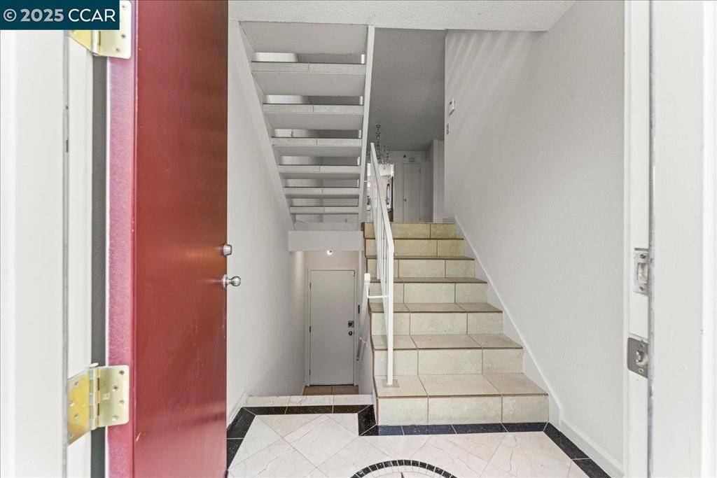 San Pablo, CA 94806,2121 Vale Rd #31