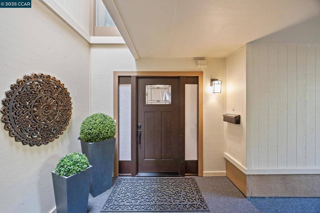 Walnut Creek, CA 94595,2925 Golden Rain Rd #12