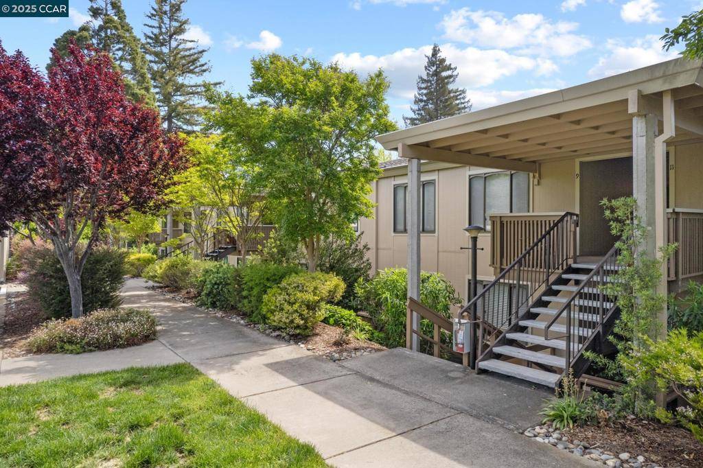 Walnut Creek, CA 94595,2925 Golden Rain Rd #12