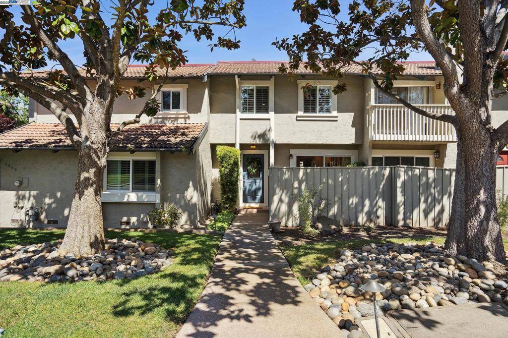 Moraga, CA 94556,1407 Camino Peral