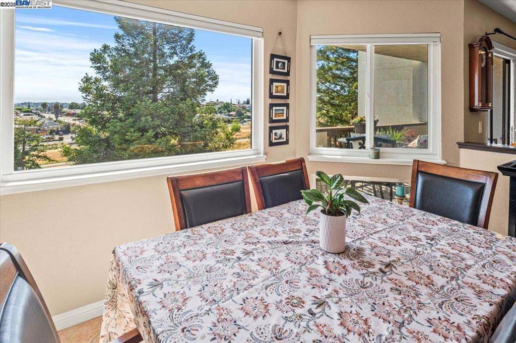Hayward, CA 94546,21117 Gary Dr #206