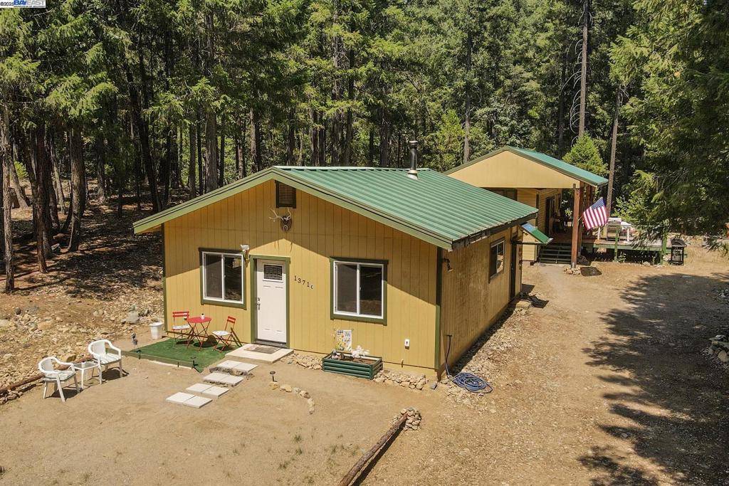CA 96091,1371 Eagle Creek Loop Rd
