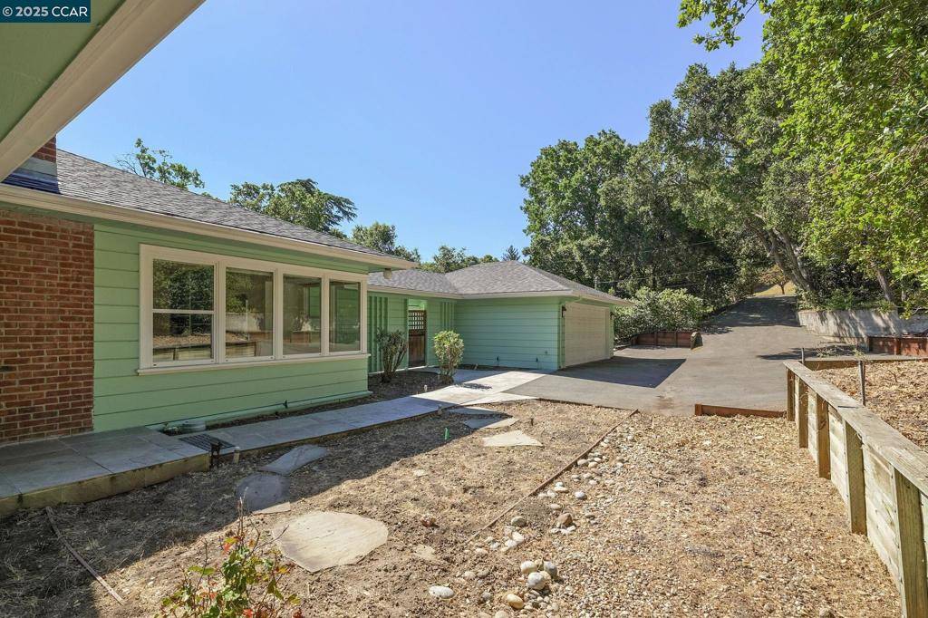 Walnut Creek, CA 94597,76 Terrace Rd