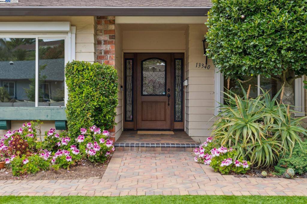Oakland, CA 94619,13340 Slope Crest Dr