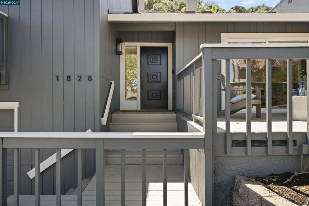 Moraga, CA 94556,1828 Saint Andrews Dr.