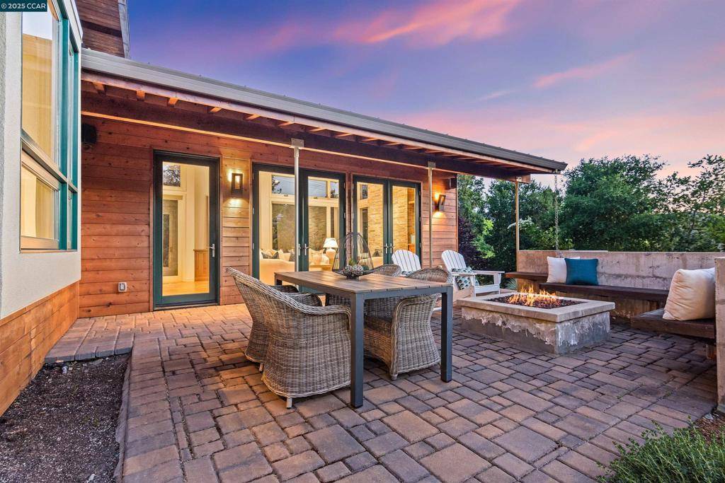 Orinda, CA 94563,53 Tara Rd