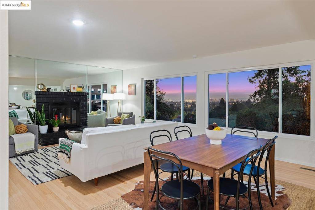 Oakland, CA 94602,4133 Norton