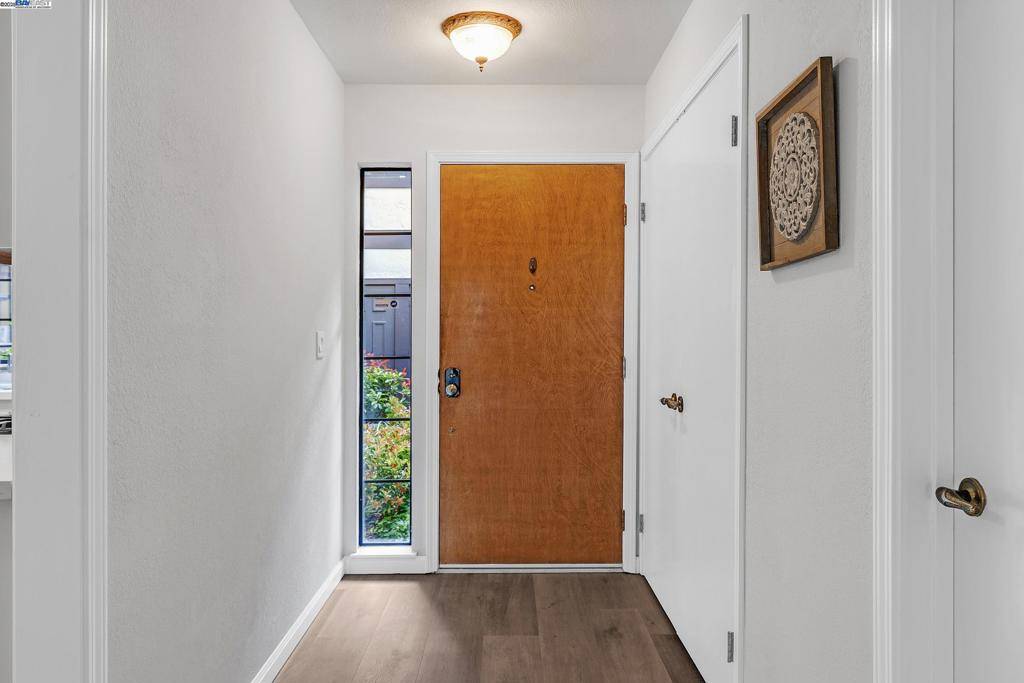 San Leandro, CA 94577,2515 Outrigger Dr.