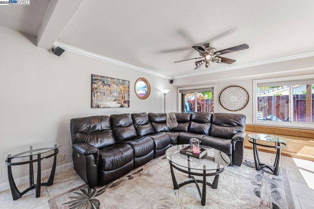 4318 Ellen Way Union City, CA 94587