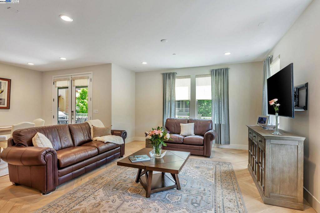 Livermore, CA 94551,665 Sandalwood Dr #4