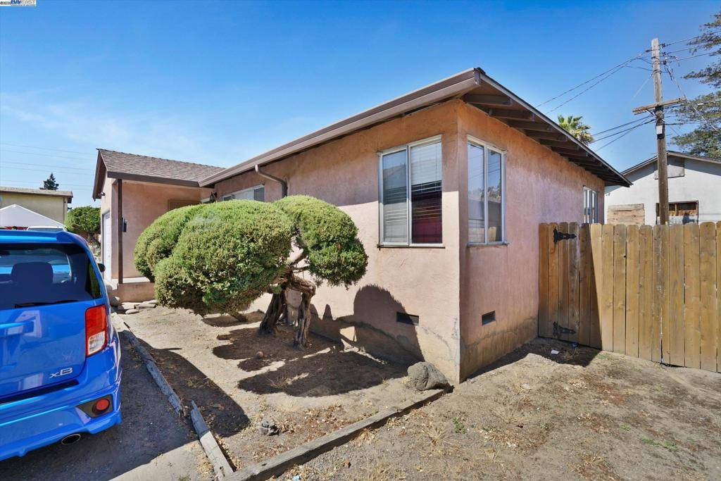 Hayward, CA 94544,676 Berry Ave