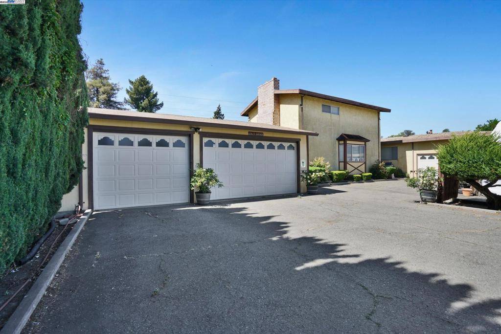 Hayward, CA 94544,664 Berry Ave