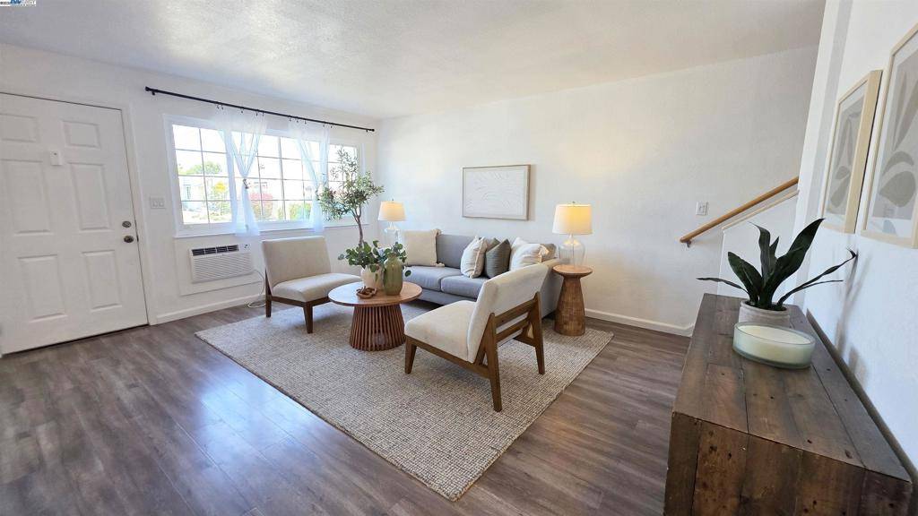 San Leandro, CA 94579,700 Fargo Ave #5