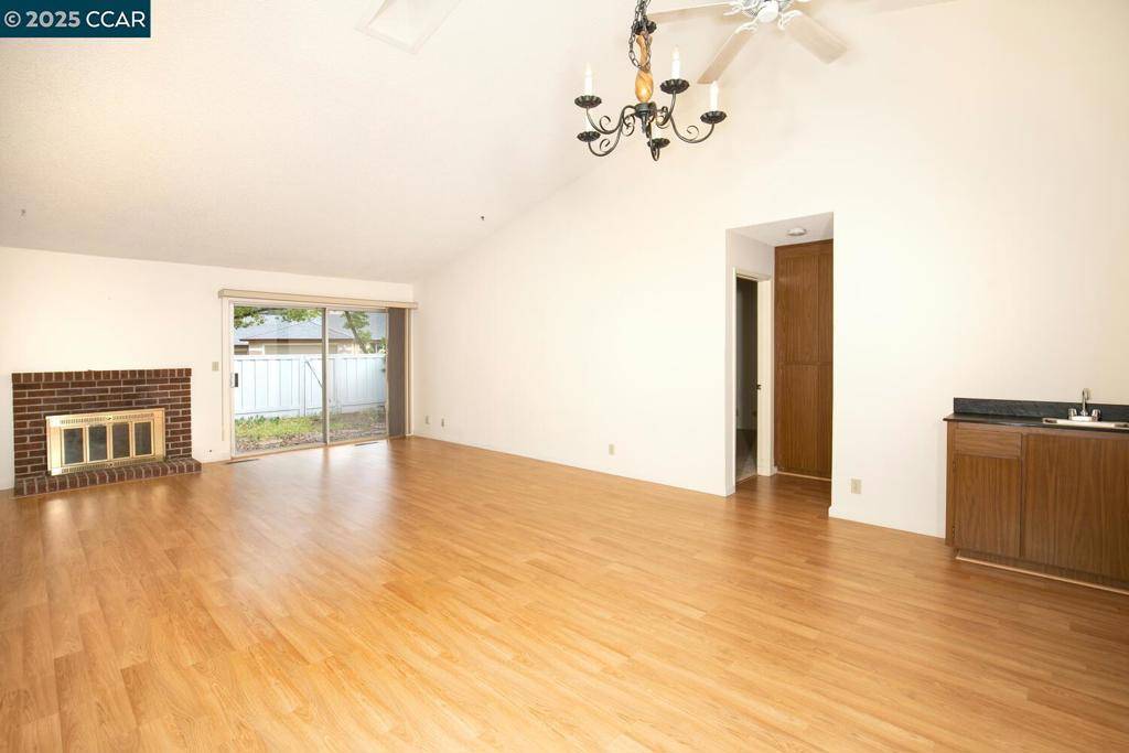 Walnut Creek, CA 94598,674 St Ives Ct