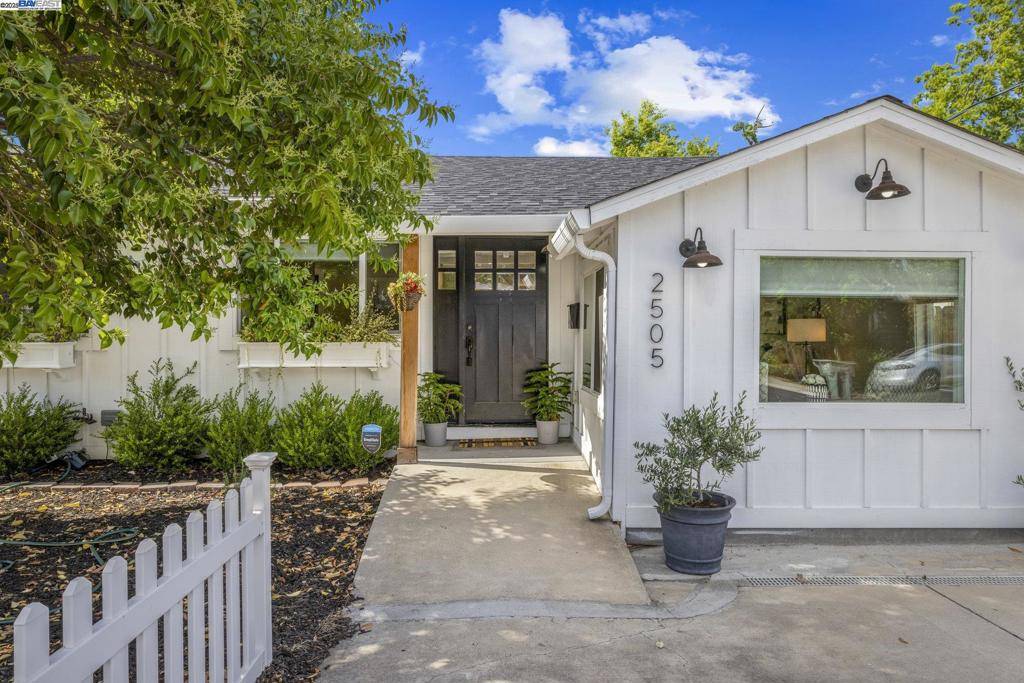 Concord, CA 94520,2505 Maple Ave