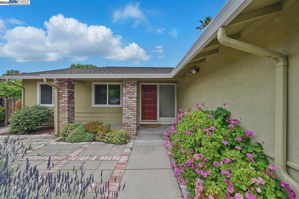 Livermore, CA 94550,889 Laguna St