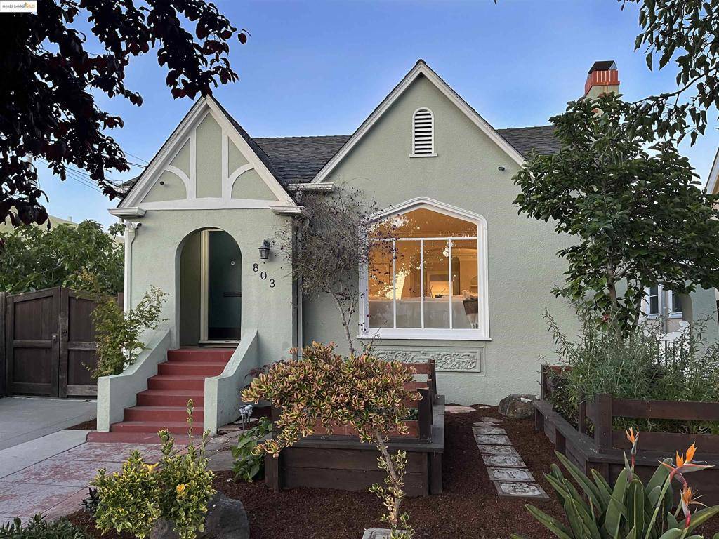 Albany, CA 94706,803 Evelyn Ave