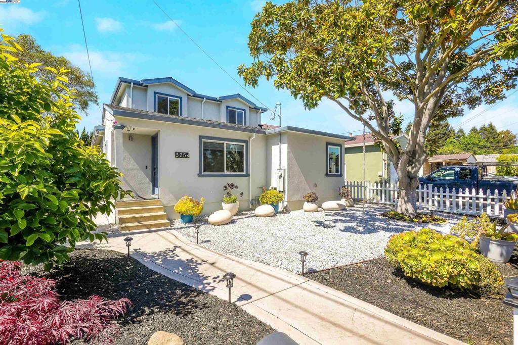Castro Valley, CA 94546,3254 Keith Ave