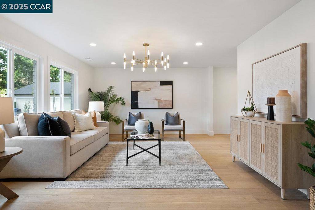 Alamo, CA 94507,374 James Bowie Ct