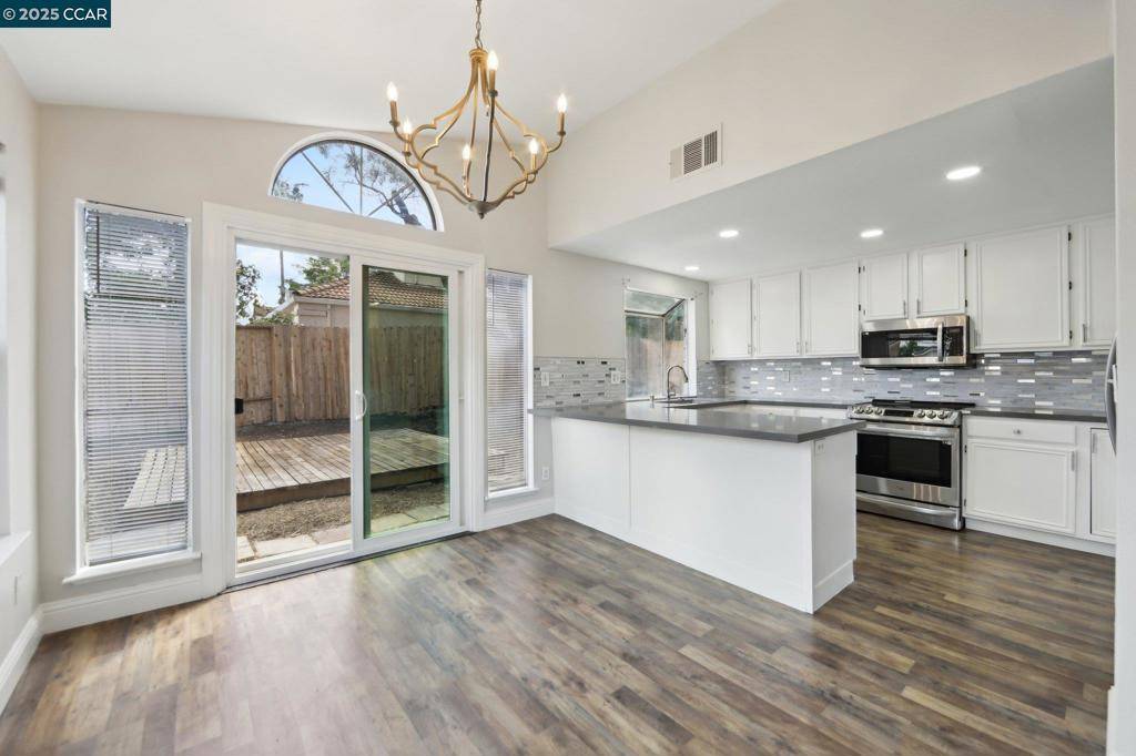 Antioch, CA 94531,4464 Pampas Cir