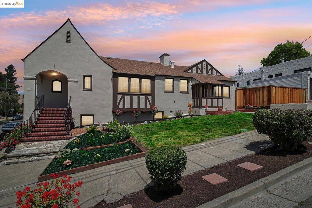 Oakland, CA 94602,2900 Sheffield Ave