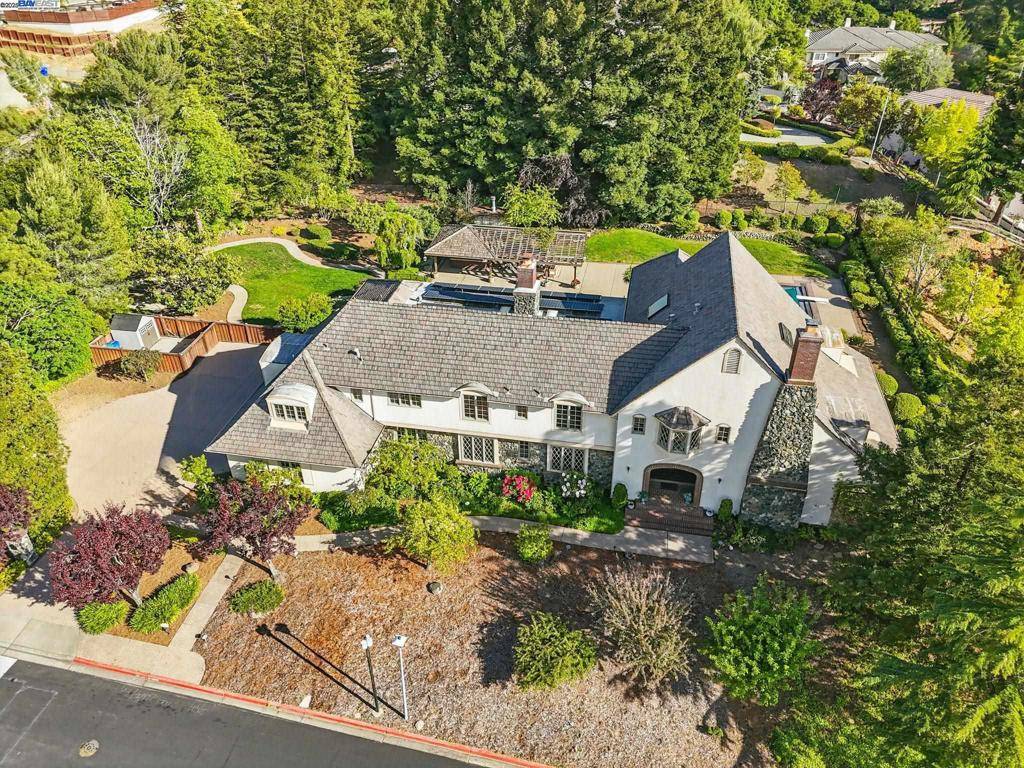 Hayward, CA 94542,4103 Greenoaks Way