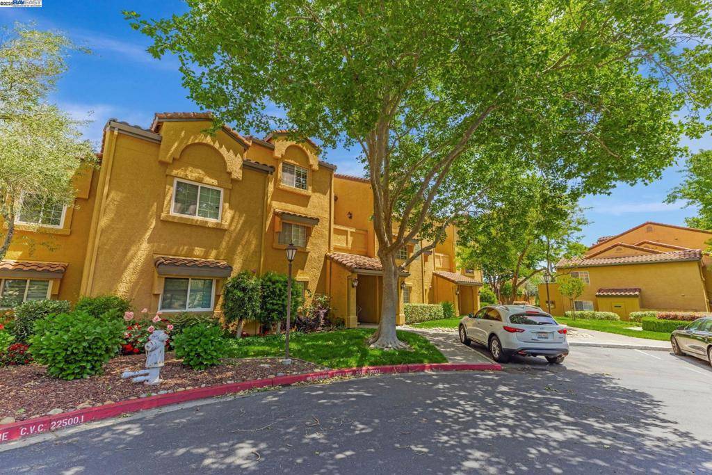 San Ramon, CA 94582,490 Bollinger Canyon Ln #367