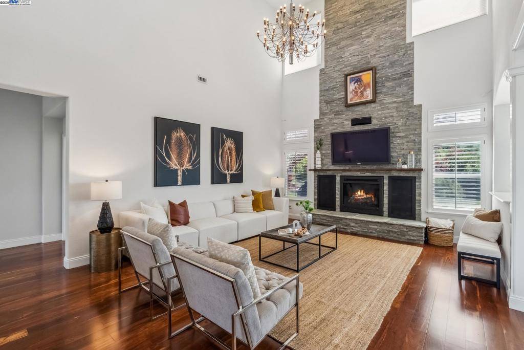 Castro Valley, CA 94542,3879 Blackstone Ct