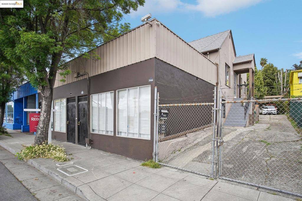 Oakland, CA 94605,7960 Macarthur Blvd