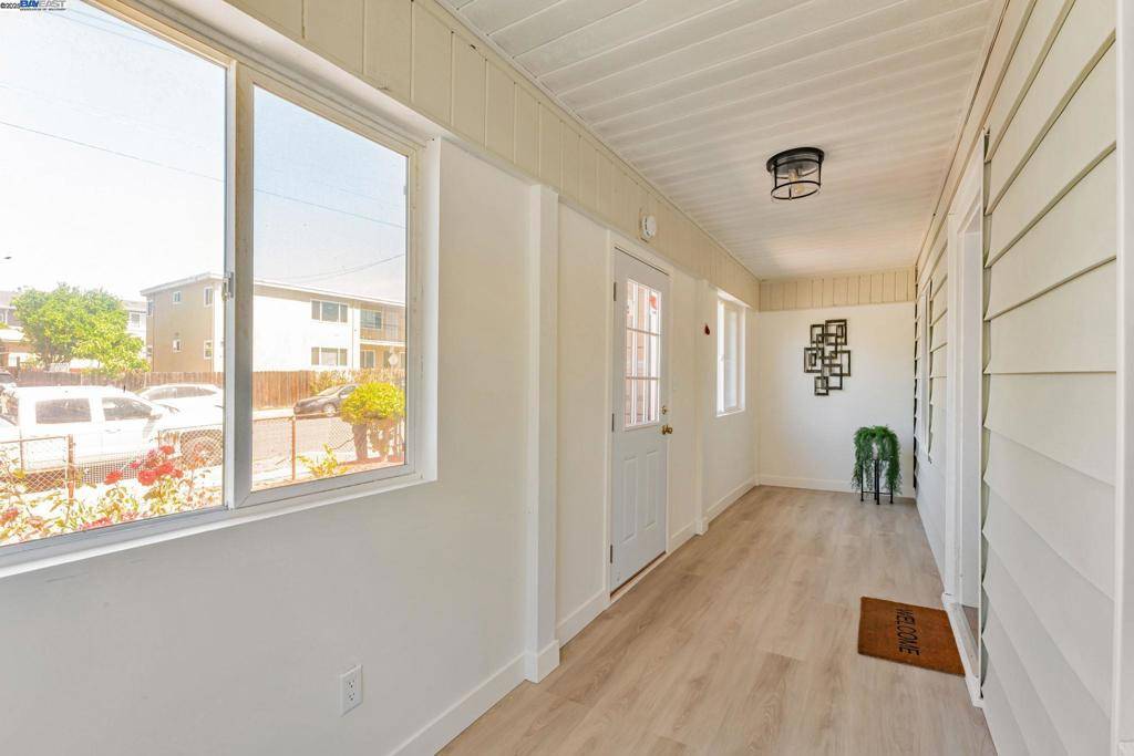 Oakland, CA 94619,2720 Short St