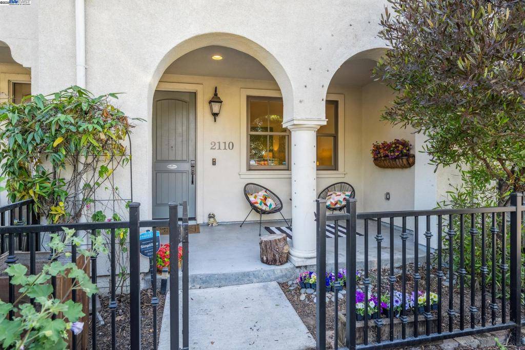 Alameda, CA 94501,2110 Clement Ave