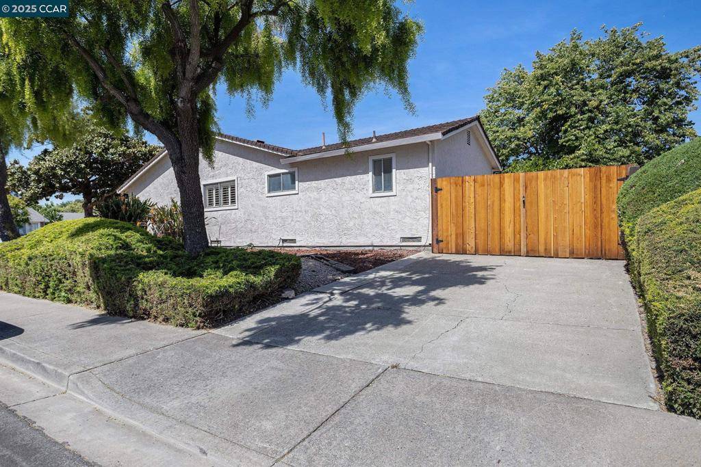 Union City, CA 94587,33052 Arizona St