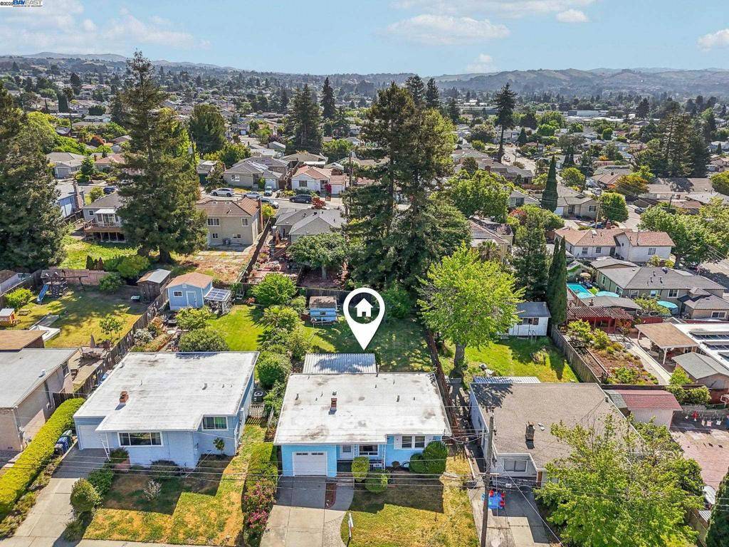 Castro Valley, CA 94546,19136 Mayberry Dr