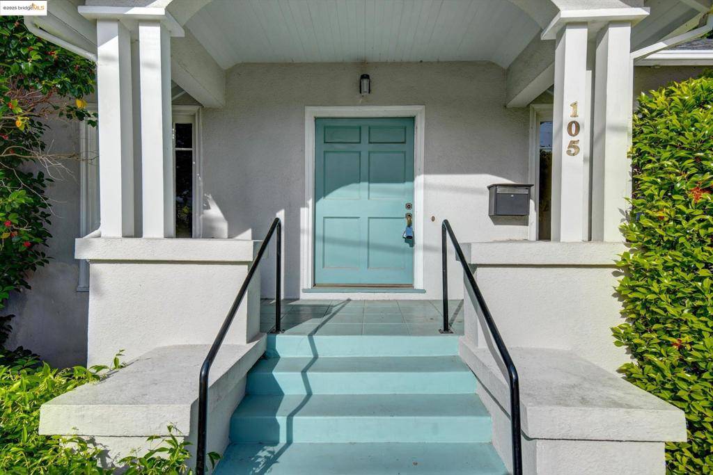Piedmont, CA 94611,105 Manor Dr