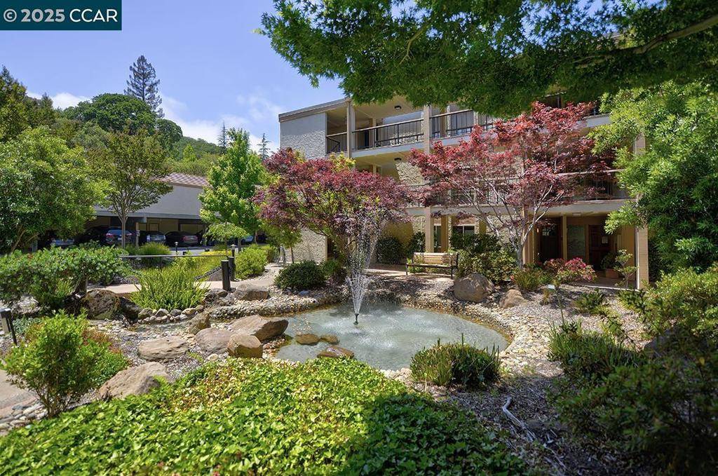 Walnut Creek, CA 94595,4033 Terra Granada Dr #9C