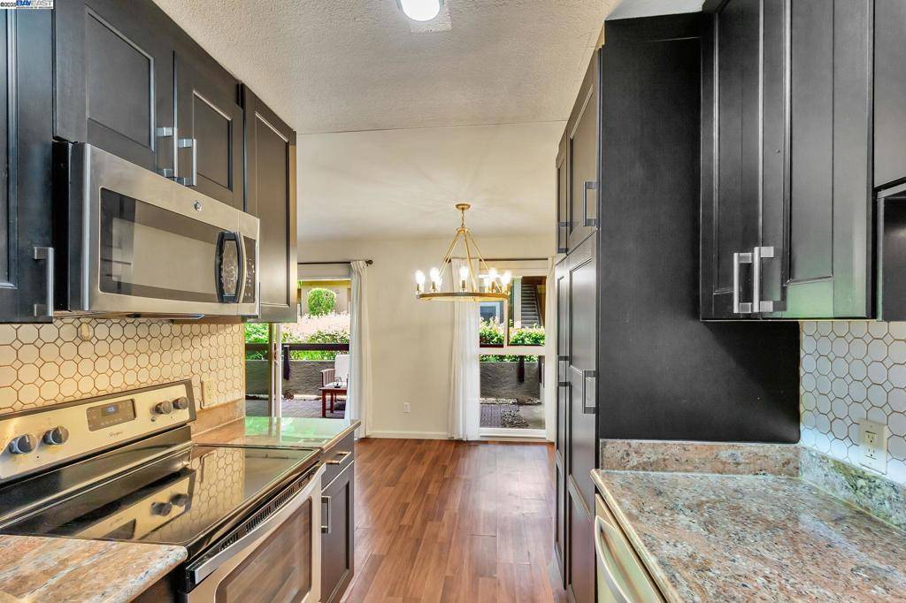 San Jose, CA 95123,291 Tradewinds Dr #7