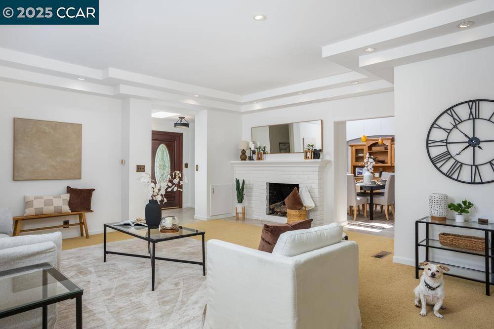 Orinda, CA 94563,244 Ivy Dr