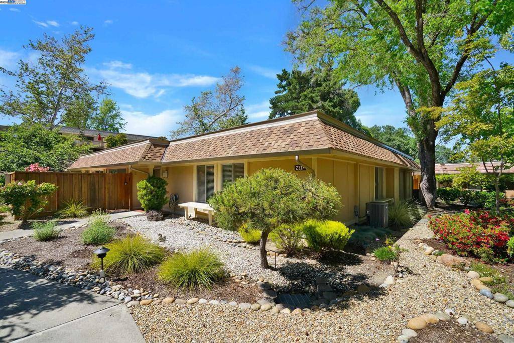 Walnut Creek, CA 94595,2217 Ptarmigan Dr #2