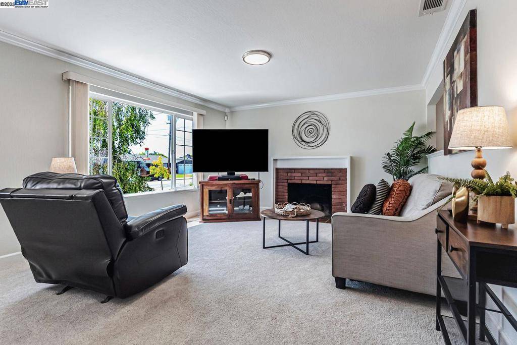 Newark, CA 94560,5461 Lafayette Ave