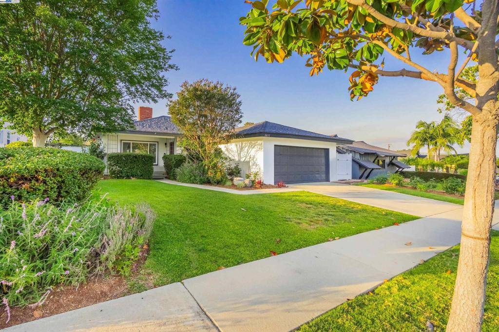 La Habra, CA 90631,1651 W El Portal Dr