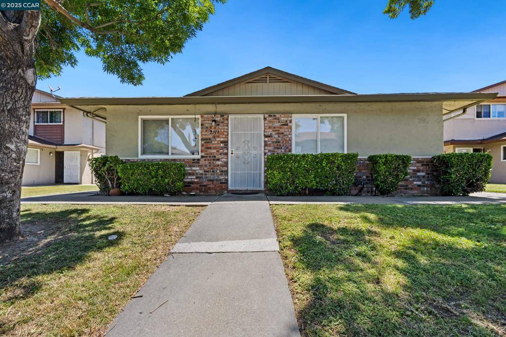 Antioch, CA 94509,2313 Peppertree Way #1